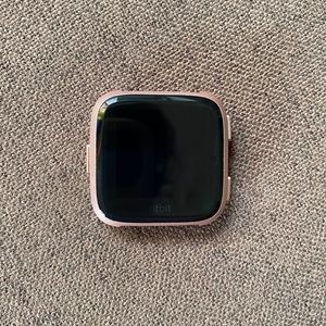 Fitbit Versa + accessories